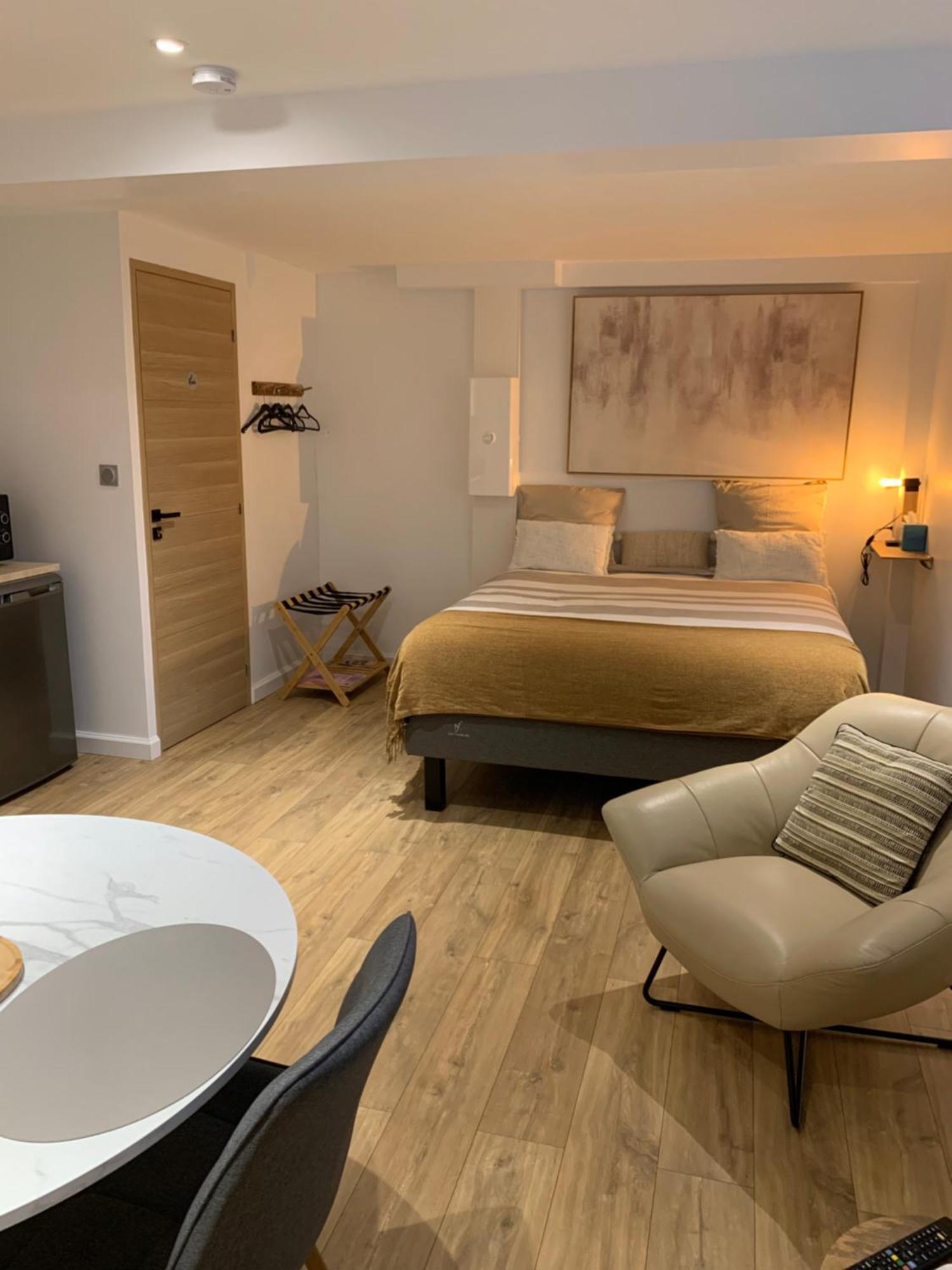 Studio Equipe Le Chasseland Chassieu Ngoại thất bức ảnh